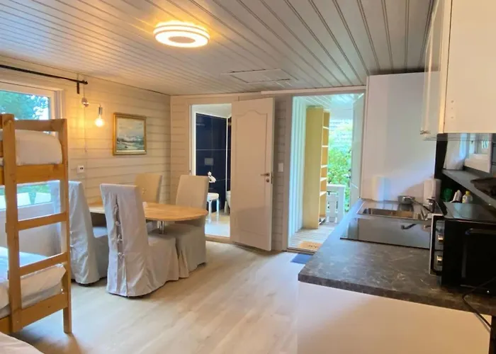 Kveldsro In Surroundings Ferienhaus